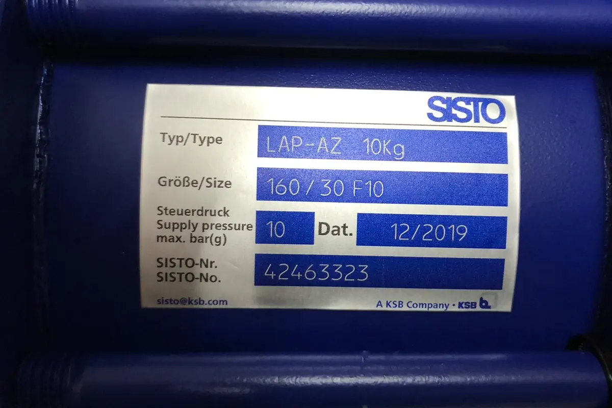 SISTO LAP AZ actuator technical nameplate for valves, actuators and drive systems, team-handled supply reference